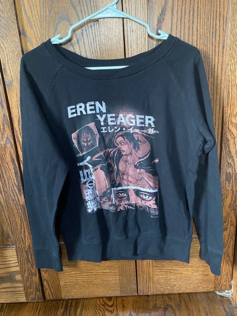 Hot Topic anime slouchy sweatshirt